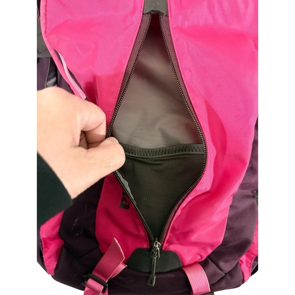 Patagonia Refugio 28L Pink Purple‎ Backpack Day Pack Outdoor